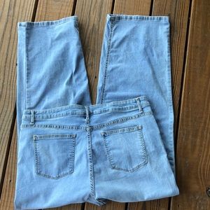 Permanent High Rise Jeans
